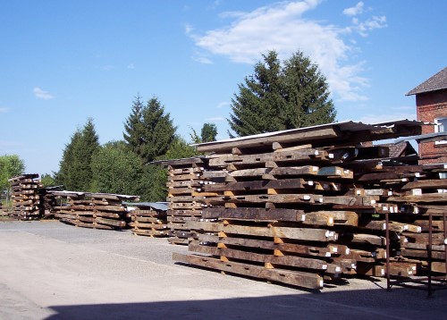 Oak beams as timber for restoration and new construction